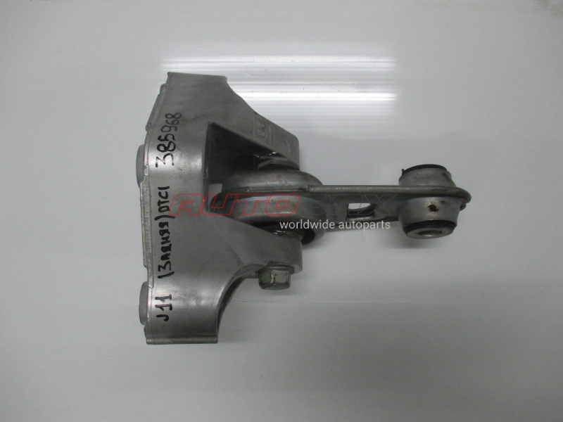 Rear Engine/Transmission Mount Qashqai (J11) 2014>