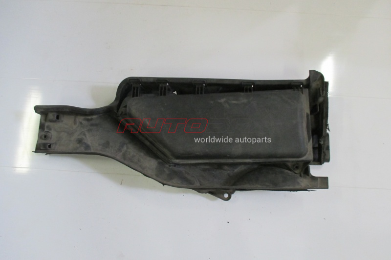 Cowl Panel (Wiper Linkage Cover) 5-series (E60/E61) 2003>2009