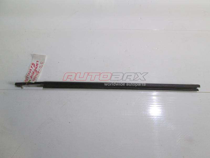 Front Right Door Glass Seal Land Rover Discovery III 2004>2009