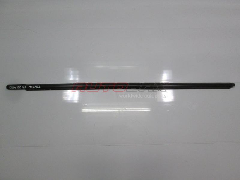 Front Right Door Glass Seal Solaris 2010>2017