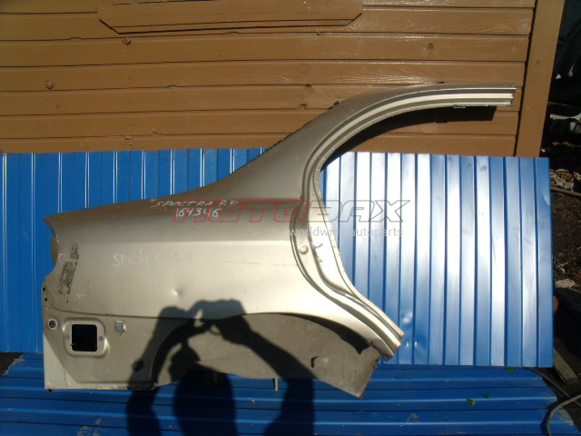 Wing Rear Right Spectra 2001>