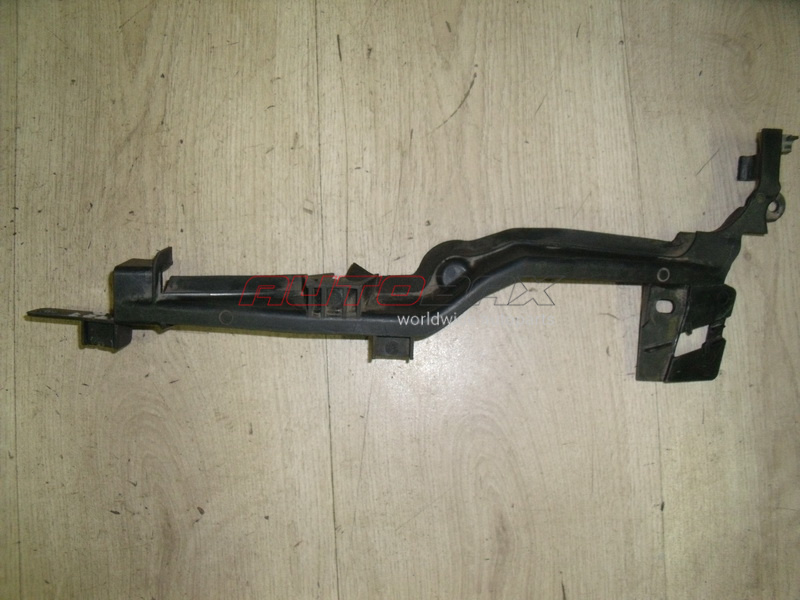 Jabot (Wiper Trapeze Trim) Mondeo IV 2007>2014