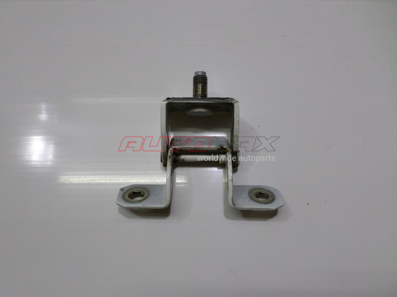 Door/Tailgate Hinge Juke (F15) 2011>
