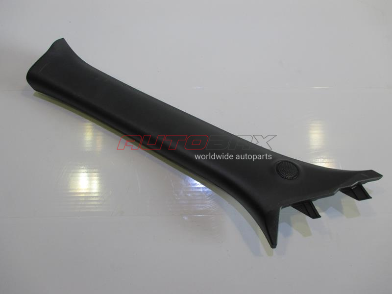 Windshield Pillar Trim Juke (F15) 2011>