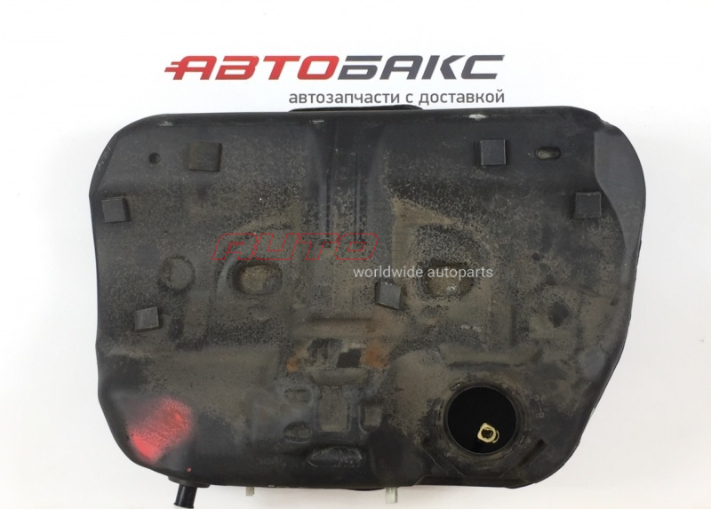Fuel Tank Hyundai Sonata VI 2010>