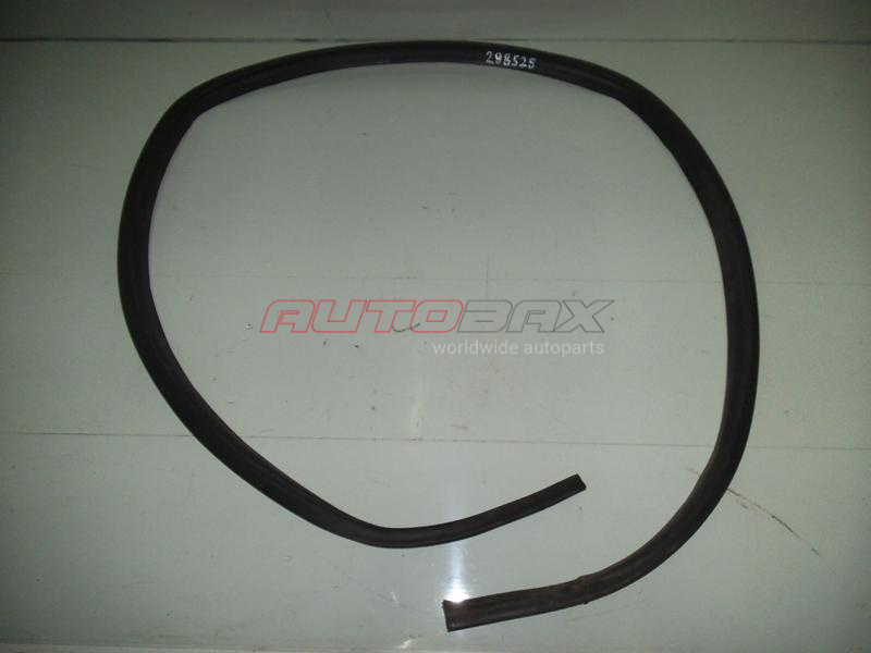 Door Opening Seal Sebring/Stratus 2001>2006