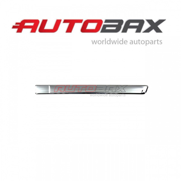 Rear Left Door Molding / Trim Jeep Grand Cherokee (WK2) 2010>