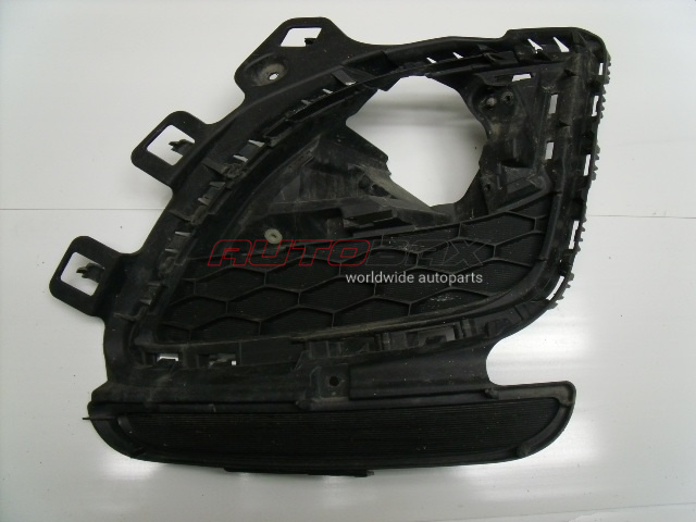 Fog Light Grille/Bezel Mazda 6 (GH) 2007>2012