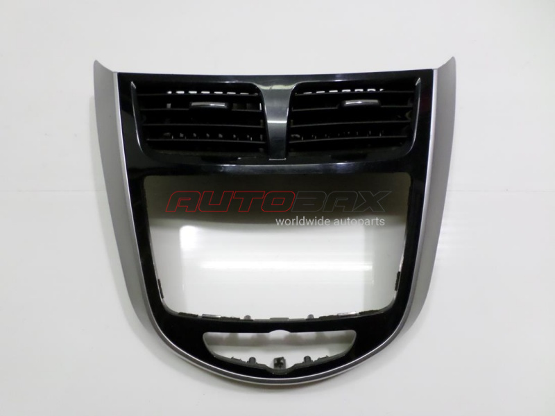 Stereo Frame / Dashboard Trim Cover Solaris 2010>2017