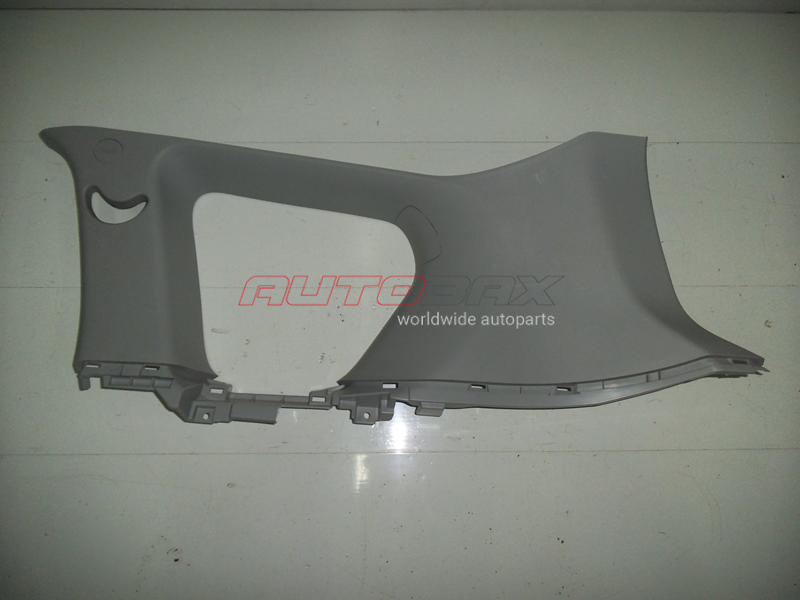 Trunk Trim/Filler Outlander XL (CW) 2006>2012