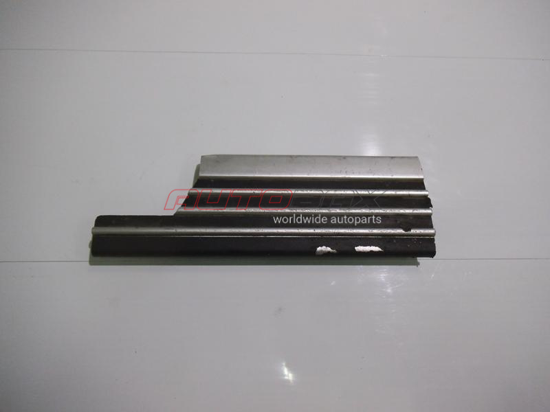 Right Threshold Trim / Scuff Plate Range Rover III (LM) 2002>2012