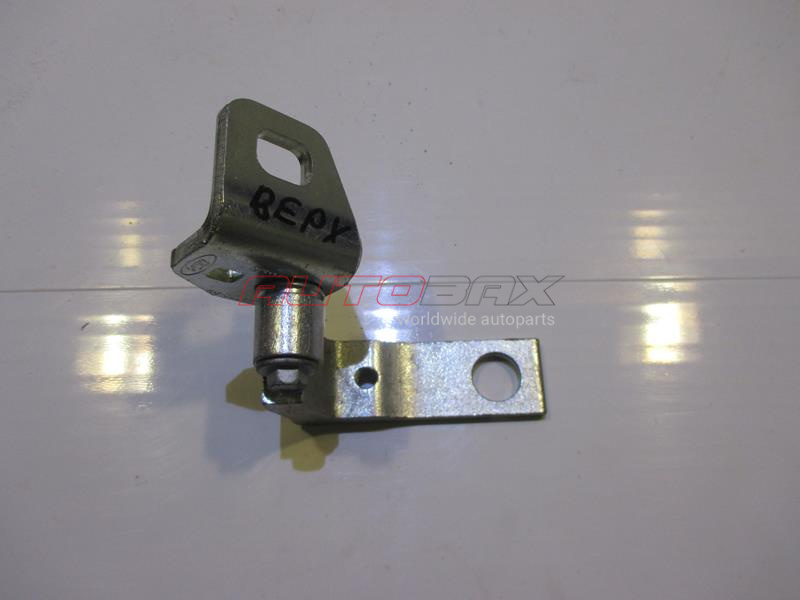 Front Right Door Hinge Ford Focus III 2011>