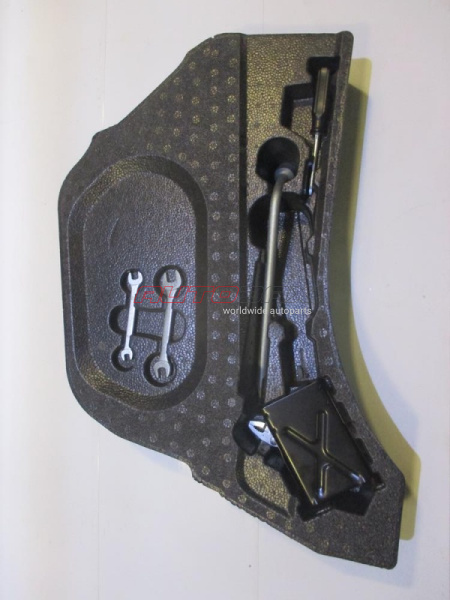 Cargo Compartment Trim/Filler Camry (V50/55) 2012>