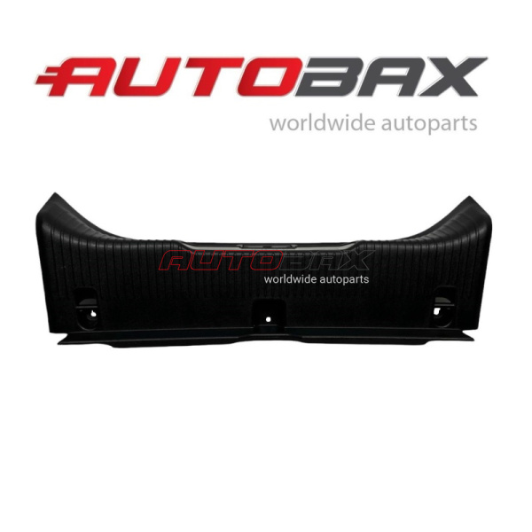 Jaguar XJ 2009 Rear Panel Cover