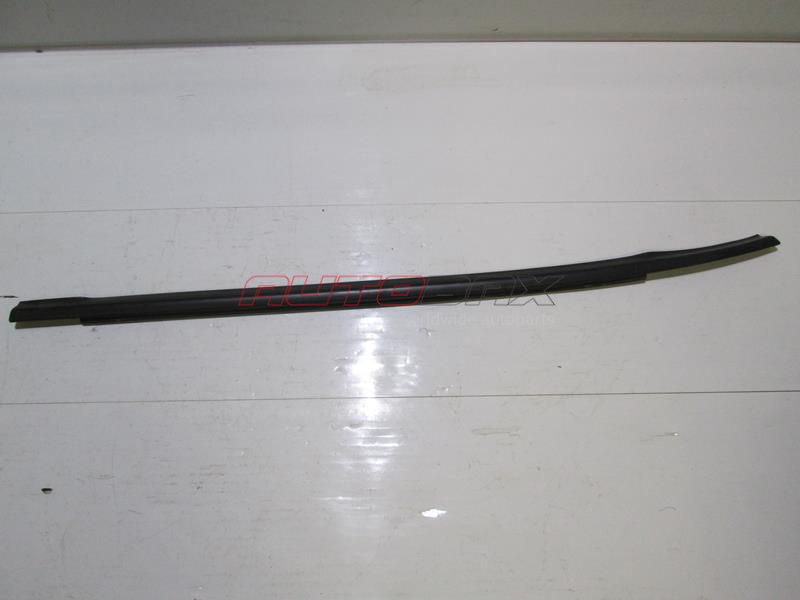 Rear Left Door Glass Seal ix35/Tucson 2010>