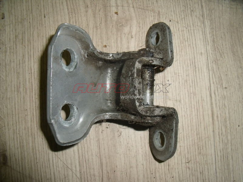 Door Hinge Front Right Camry (V40) 2006>2011