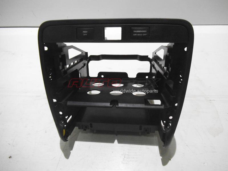 Radio Frame/Dashboard Trim Cayenne 2003>2010