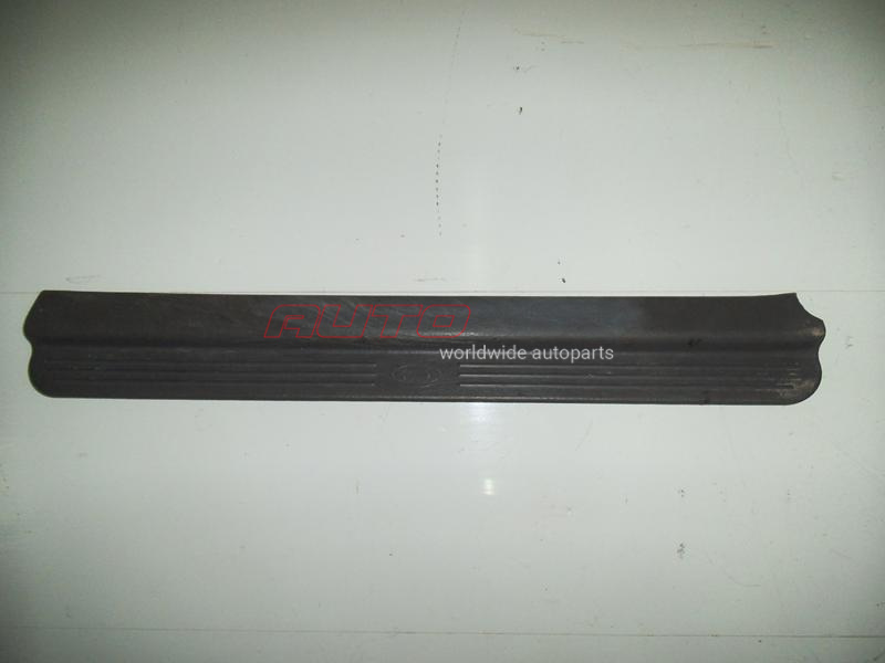 Interior Plastic Spectra 2001>