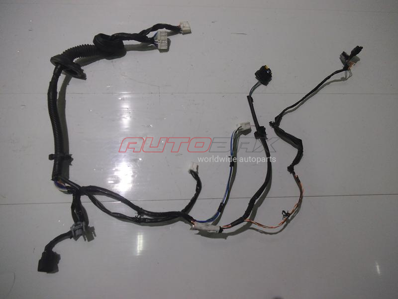 Front Left Door Wiring Harness Pathfinder (R51M) 2004>2013