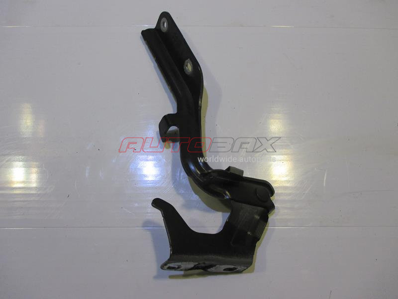 Hood Hinge Right Juke (F15) 2011>