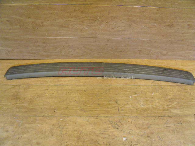 Rear Bumper Molding/Trim Range Rover III (LM) 2002>2012