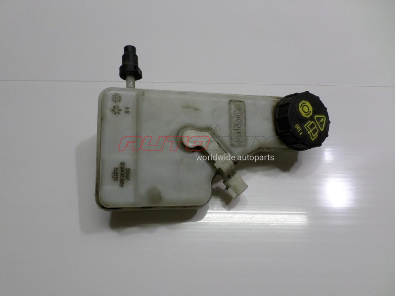 Brake Fluid Reservoir Ford Focus III 2011>
