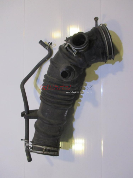 Air duct/air intake Toyota RAV 4 2006>2013