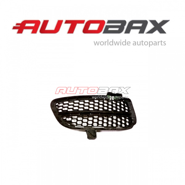 Grille In Bumper Right VolksWagen Touareg 2002>2010