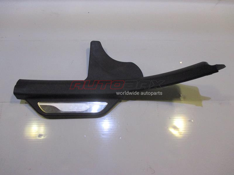 Interior Plastic Sonata VI 2010>