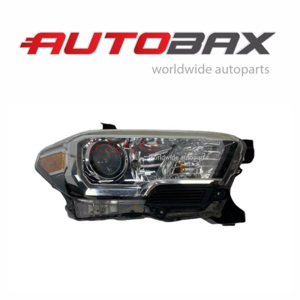 Headlight Right Toyota Tacoma 2015>