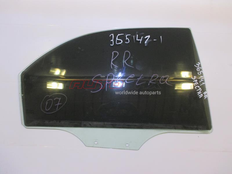 Glass Rear Right Spectra 2001>