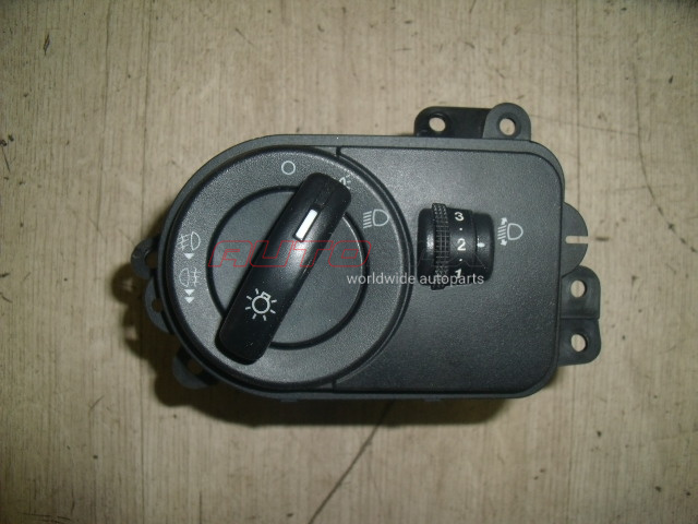 Light Control Unit (Switch) Fusion 2002>