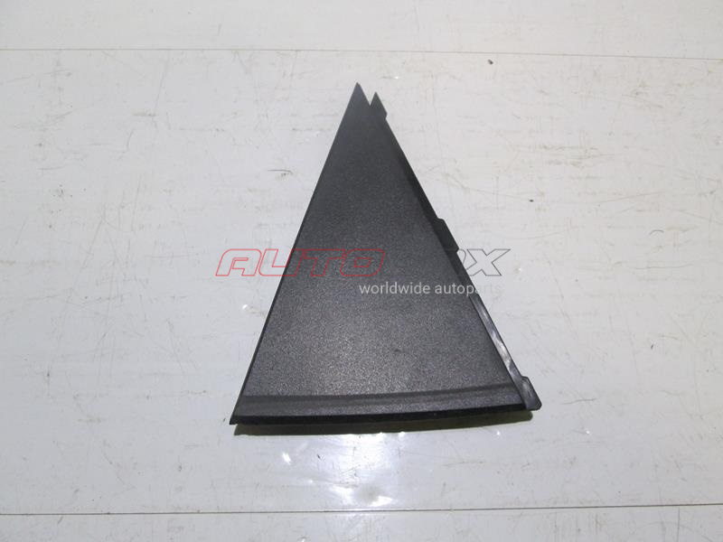 Rear Left Door Molding / Trim ix35/Tucson 2010>