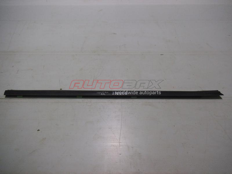 Rear Right Door Glass Seal Spectra 2001>