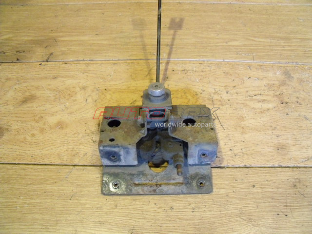 Bonnet Lock Transit 2000>2006