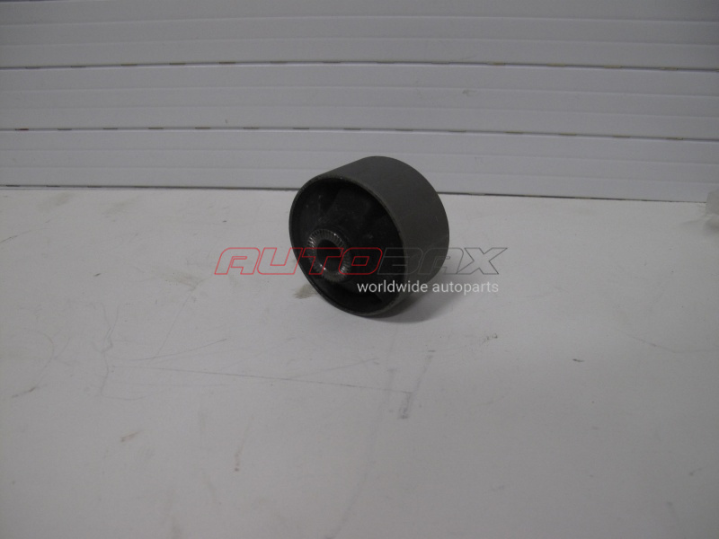 Front Arm Silent Block Grand Starex (H1) 2007>