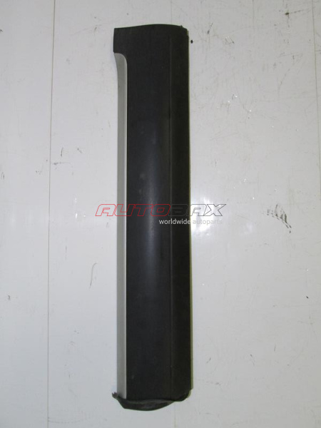Molding / Trim Door Rear Left Cayenne 2003>2010