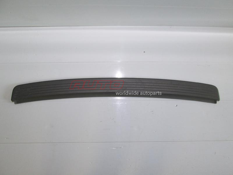Rear Bumper Molding/Trim Land Rover Range Rover III (LM) 2002>2012