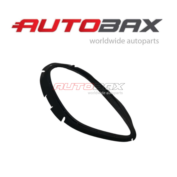 Headlight Trim (Eyelid) Porsche Macan 2014>