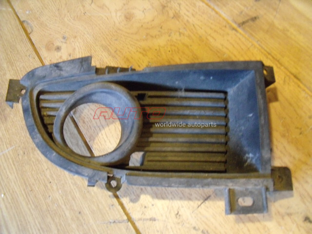 Fog Light Grille/Bezel Lancer IX (CS) 2003>2006