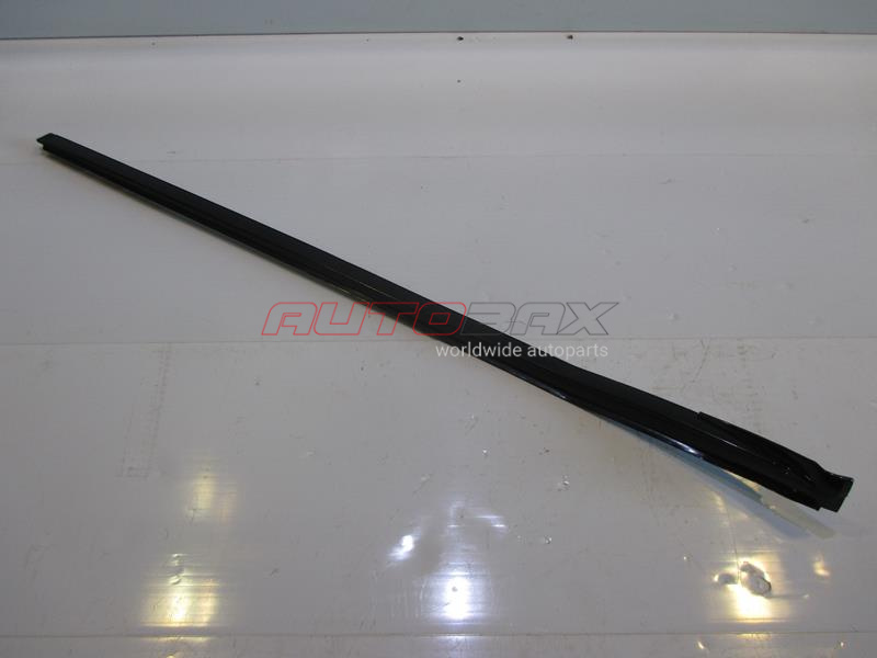 Windshield Molding/Trim Sonata VI 2010>