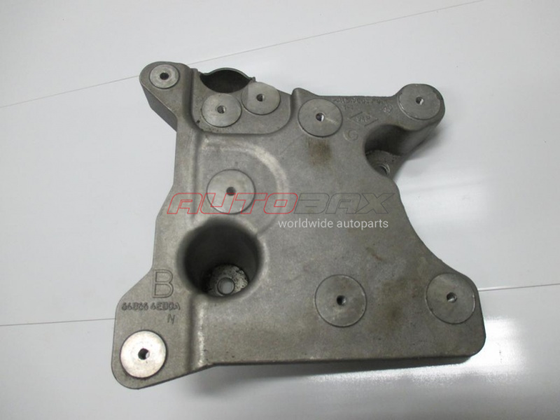 Engine/Transmission Mount Bracket Qashqai (J11) 2014>