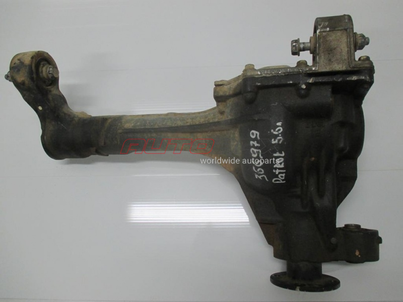 Front Axle Differential / Final Drive Nissan Patrol (Y62) 2010>