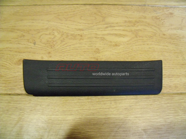 Right Threshold Trim / Scuff Plate Mazda 3 (BL) 2009>2013