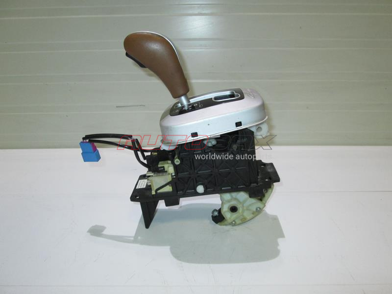 Gear Shift Gate (Interior) Cayenne 2003>2010