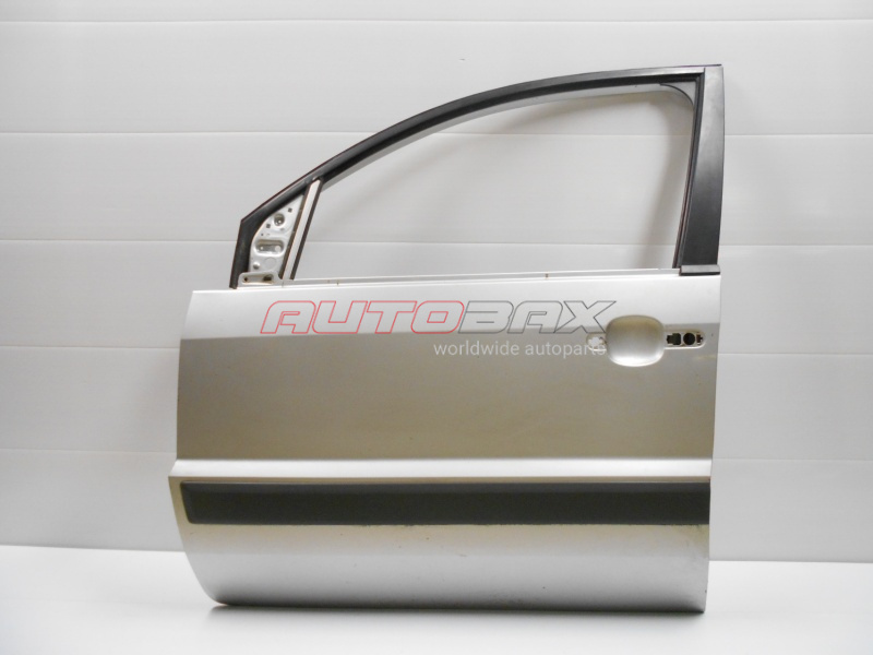 Door Front Left Ford Fusion 2002>