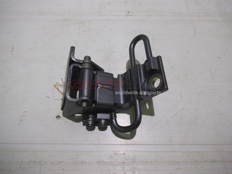 Rear Right Door Hinge Cayenne 2003>2010