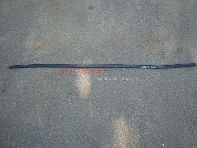 Roof Molding Right Fusion 2002>