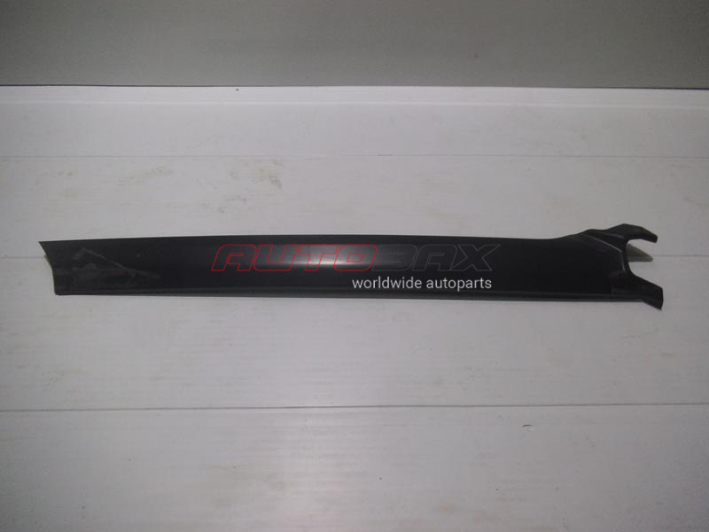 Windshield Molding/Trim Land Rover Discovery III 2004>2009