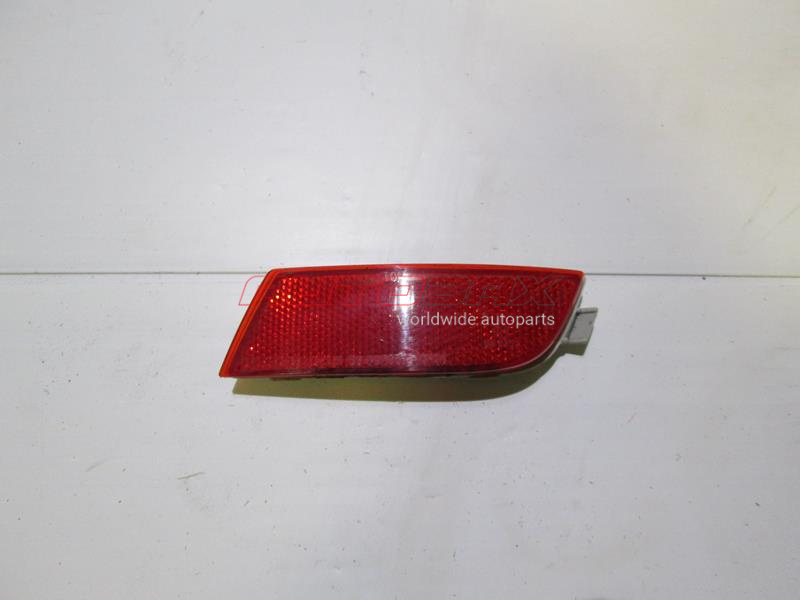 Rear Bumper Reflector Note (E11) 2006>2012